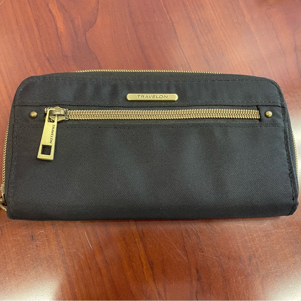 RFID Blocking TRAVELON Zip Around Wallet